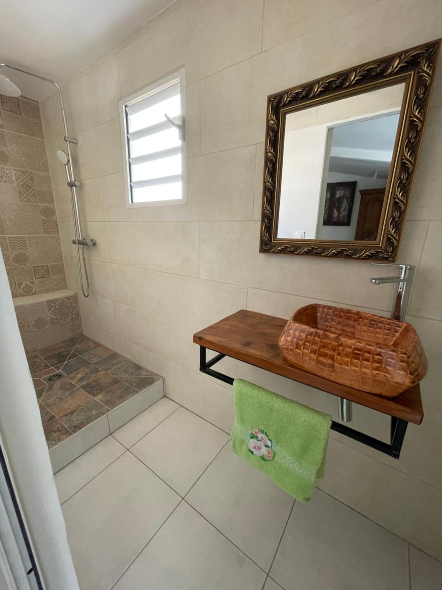 Adenora Bed & Breakfast Saint-Joseph Luaran gambar